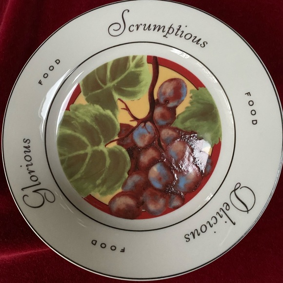 4- 6.5” Dessert, cheese, or appetizer plates.2 of each design. - Picture 4 of 7